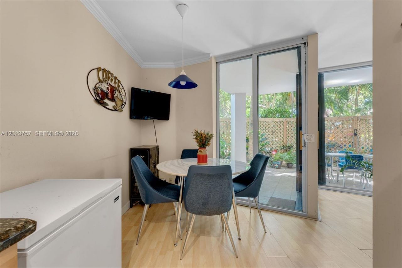 2000 Towerside Ter , Unit 308, Miami, FL 33138 Photo