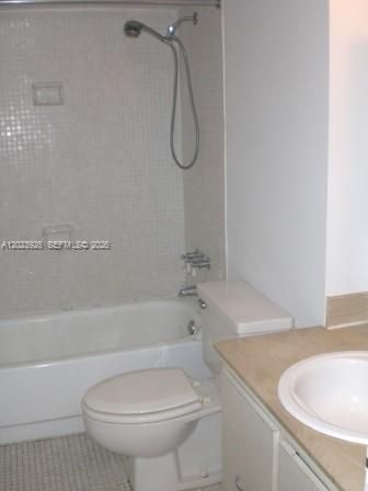 150 SE 25th Rd , Unit 7D, Miami, FL 33129 Photo