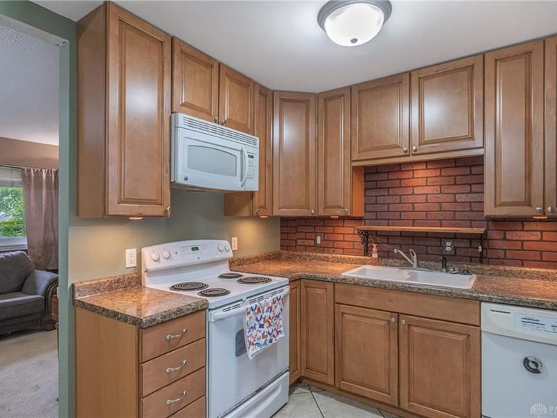 617 Franklin Avenue, Union, OH 45322 Photo 6