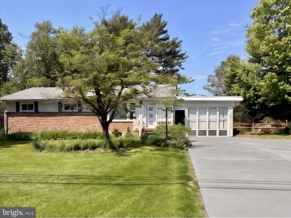 1135 LAMBS GAP ROAD, MECHANICSBURG, PA 17050