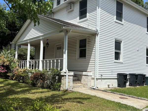 261 Schenck Avenue , Unit 2nd Floor, Great Neck, NY 11021