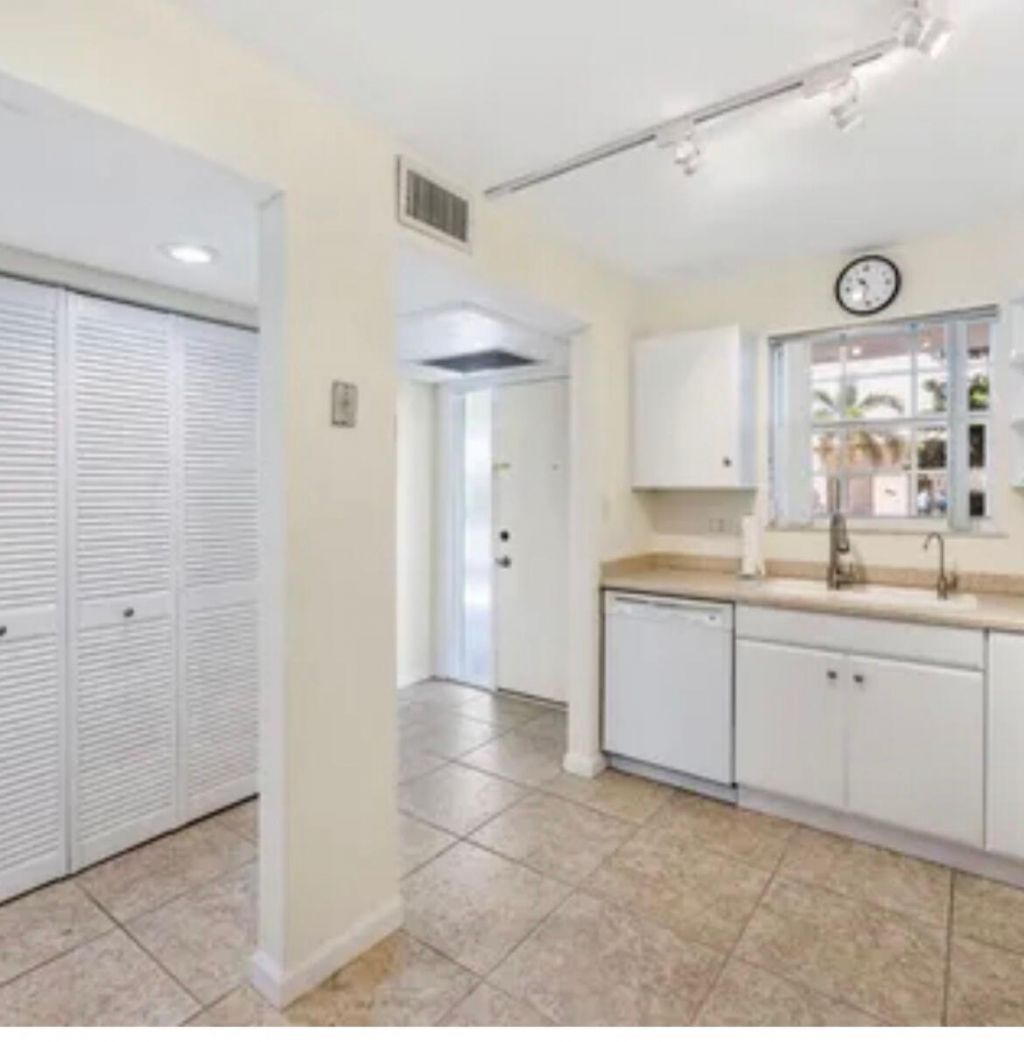 769 Jeffery Street, Unit 2-103, Boca Raton, FL 33487 Photo