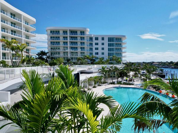 2200 Pga Boulevard, Unit 503, Palm Beach Gardens, FL 33408