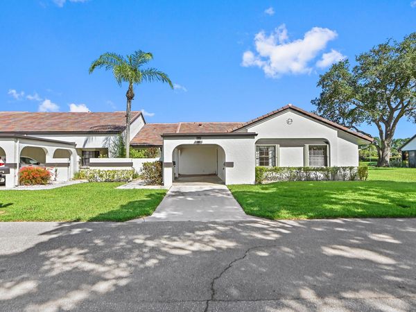 5537 Parkwalk Circle E, Boynton Beach, FL 33472