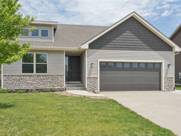 175 SE Stone Prairie Drive, Waukee, IA 50263