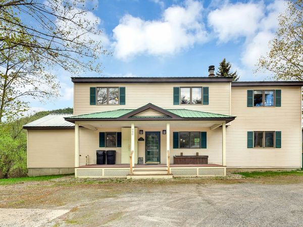 990 Main Street, Cavendish, VT 05153