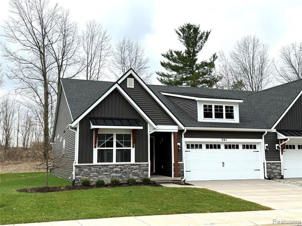 301 Canyon Creek Court , Marion Twp, MI 48843