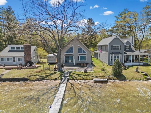 1434 Lake Drive, Grant Twp, MI 48748