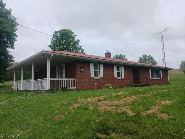 183 Deming Road , Fleming, OH 45729