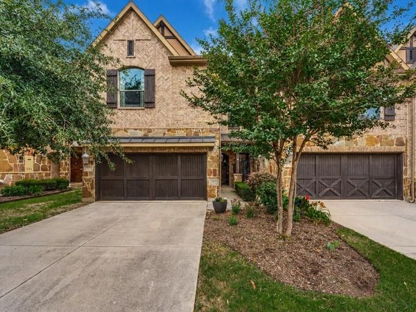 921 Brook Forest Lane, Euless, TX 76039