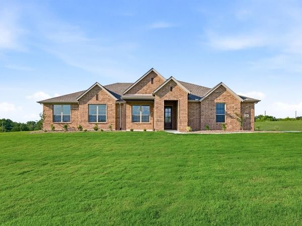 120 Park Hurst Drive, Boyd, TX 76023