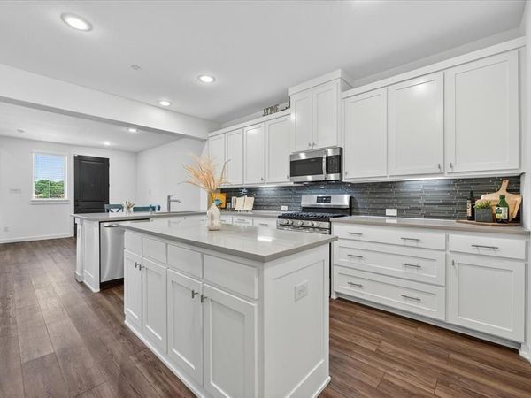 685 Watersedge Court, Lewisville, TX 75067