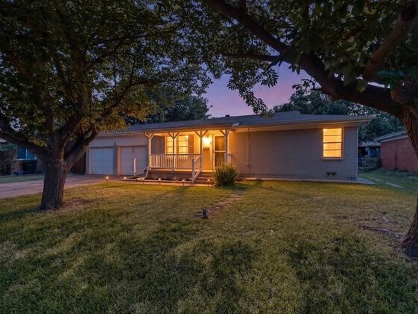 3606 Reeves Street, North Richland Hills, TX 76117