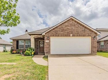 208 Weber River Trail , Fort Worth, TX 76140