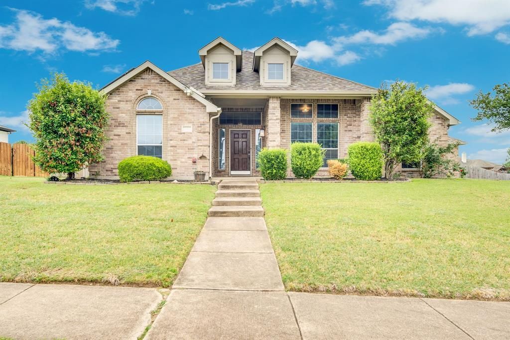 1730 Vista Ridge Drive W, Midlothian, TX 76065 Main Photo