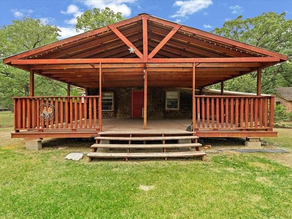 10050 W Fm 744 , Barry, TX 75102