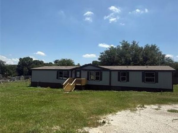 134 Browning Court , Springtown, TX 76082