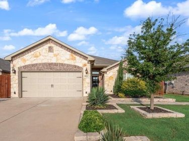9221 Poynter Street, Fort Worth, TX 76123