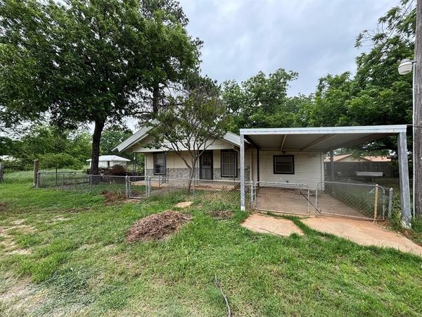 316 Alley Street, Perrin, TX 76486
