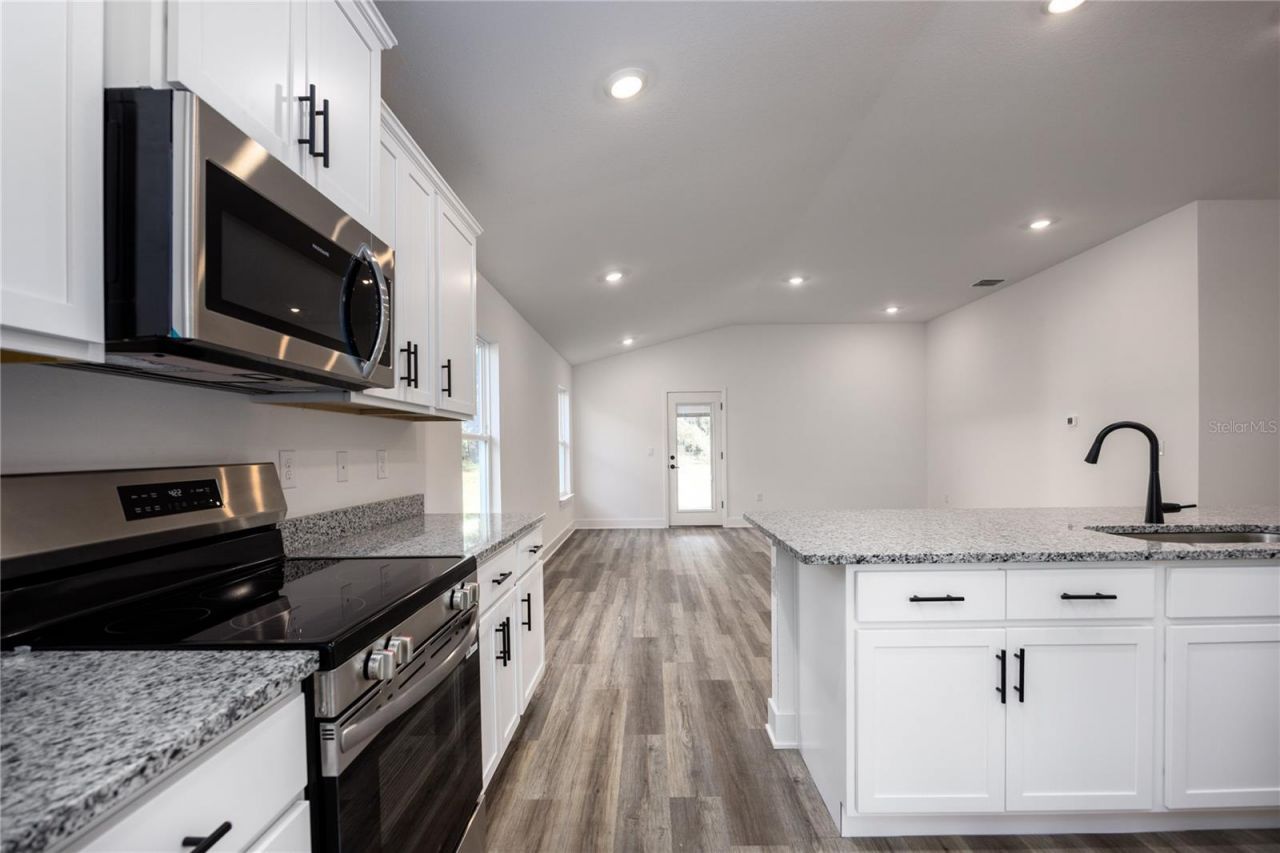 25039 SW 250th Place , Newberry, FL 32669 Photo