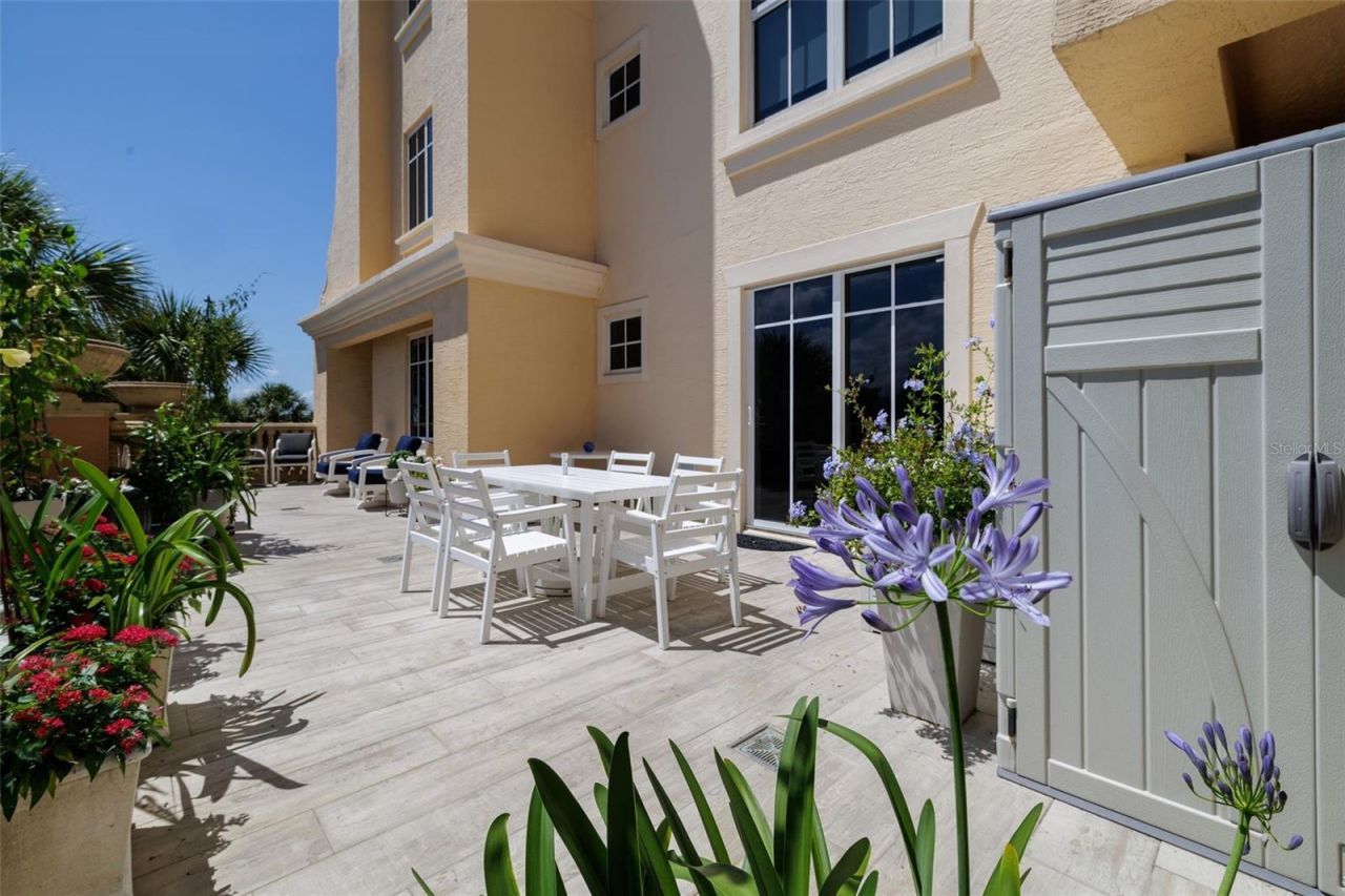261 Minorca Beach Way, Unit 201, New Smyrna Beach, FL 32169 Photo