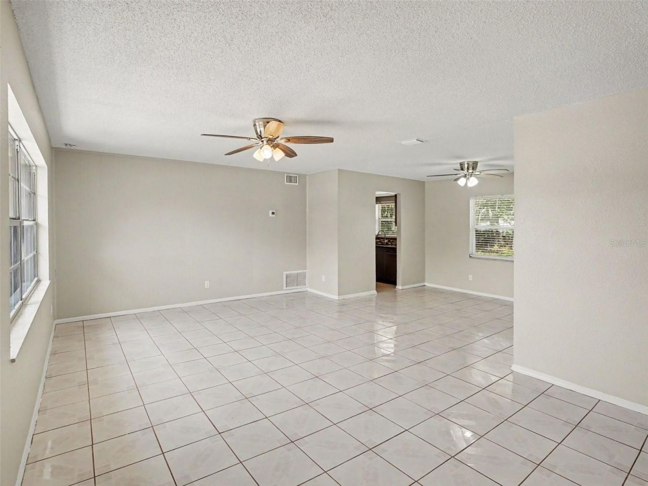 615 Thomas Jefferson Way, Orlando, FL 32809 Photo