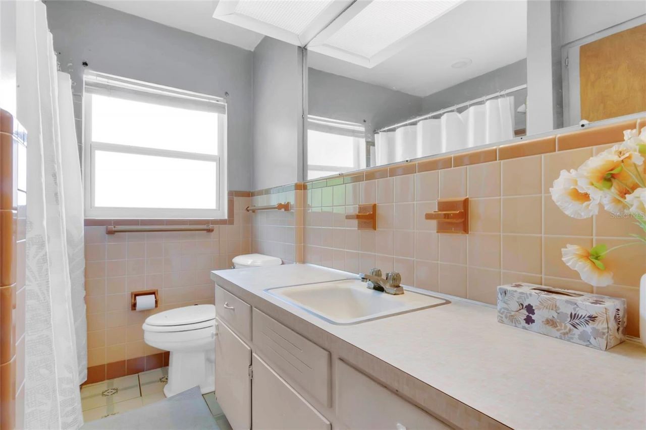 2201 Washington Avenue, Eustis, FL 32726 Photo