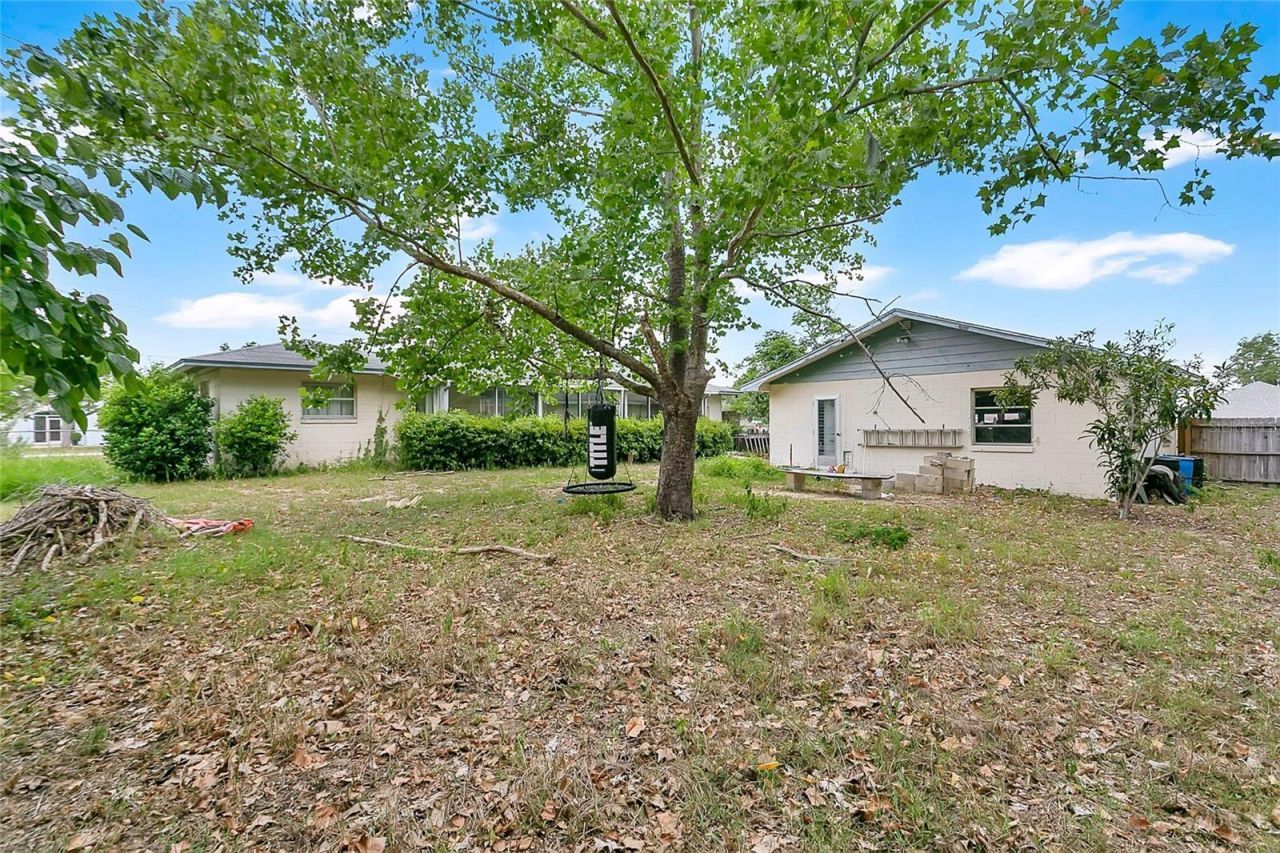 2201 Washington Avenue, Eustis, FL 32726 Photo