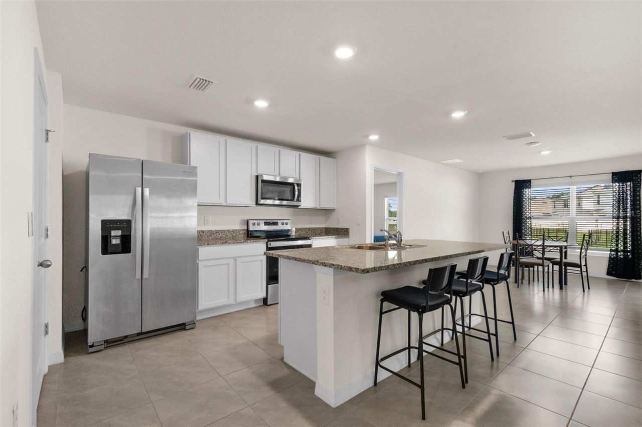 37207 Sharks Eye Lane , Zephyrhills, FL 33541 Photo