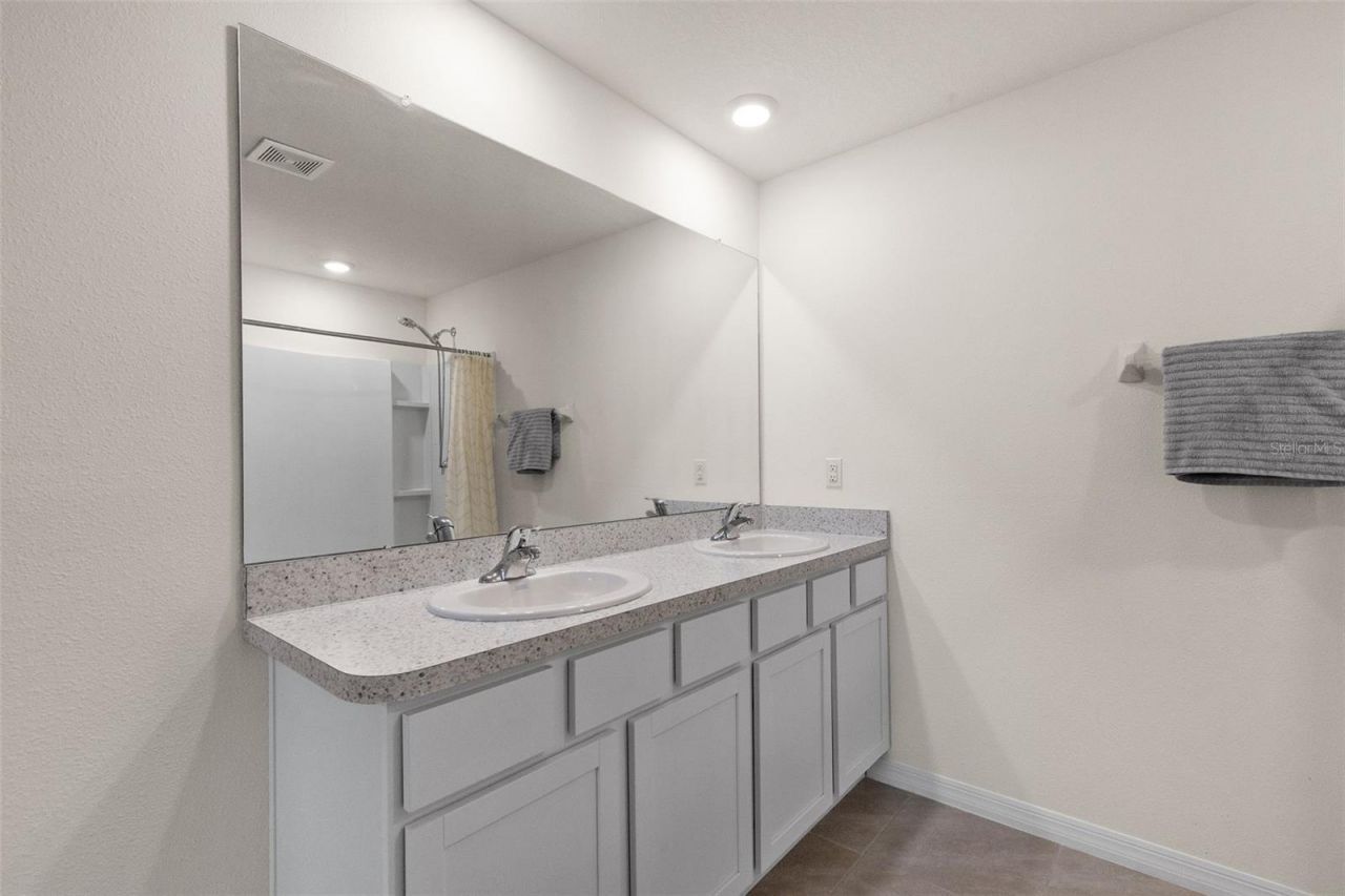 37207 Sharks Eye Lane , Zephyrhills, FL 33541 Photo
