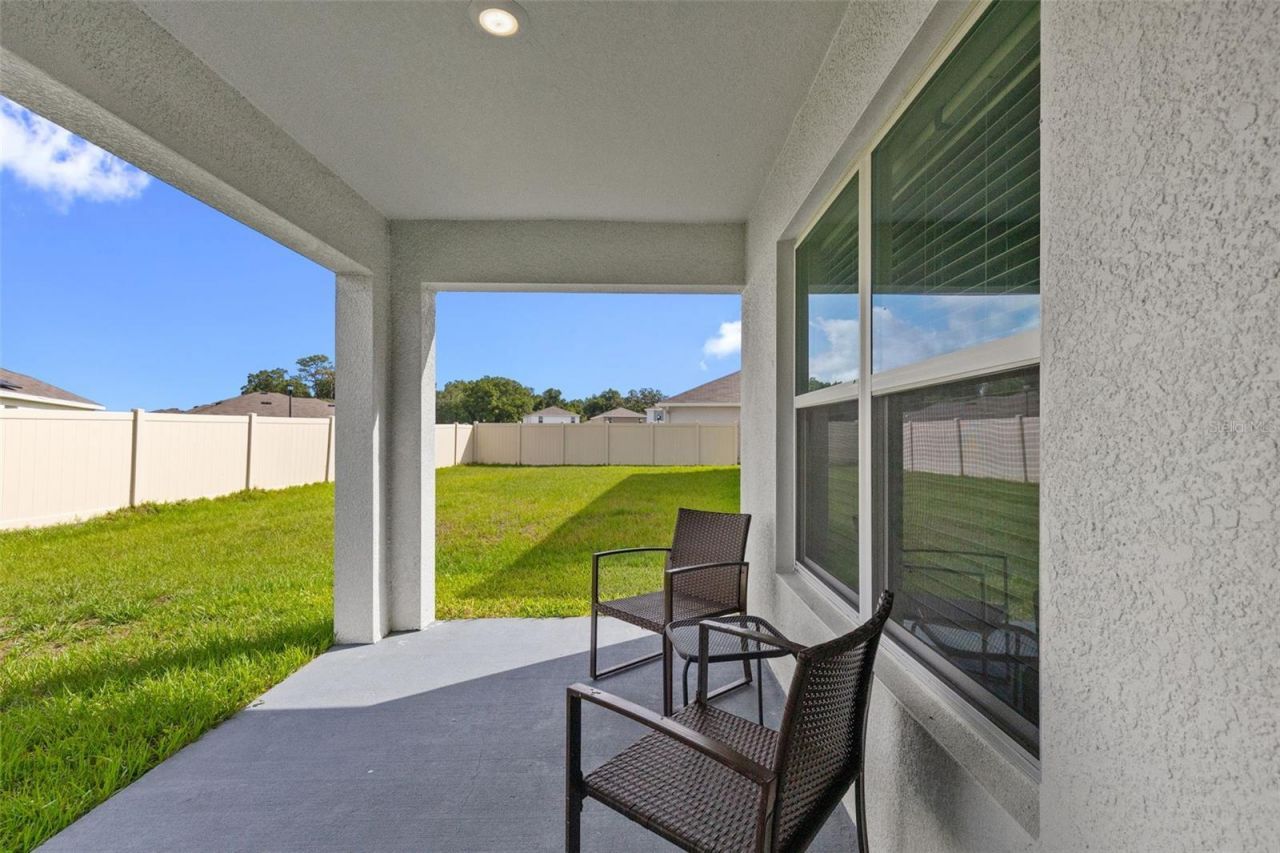37207 Sharks Eye Lane , Zephyrhills, FL 33541 Photo