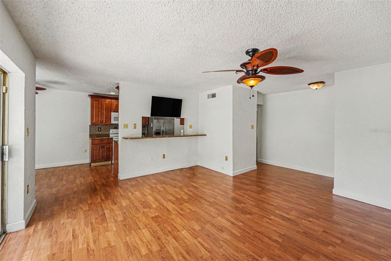 4105 38th Avenue S, Unit 75F, Saint Petersburg, FL 33711 Photo