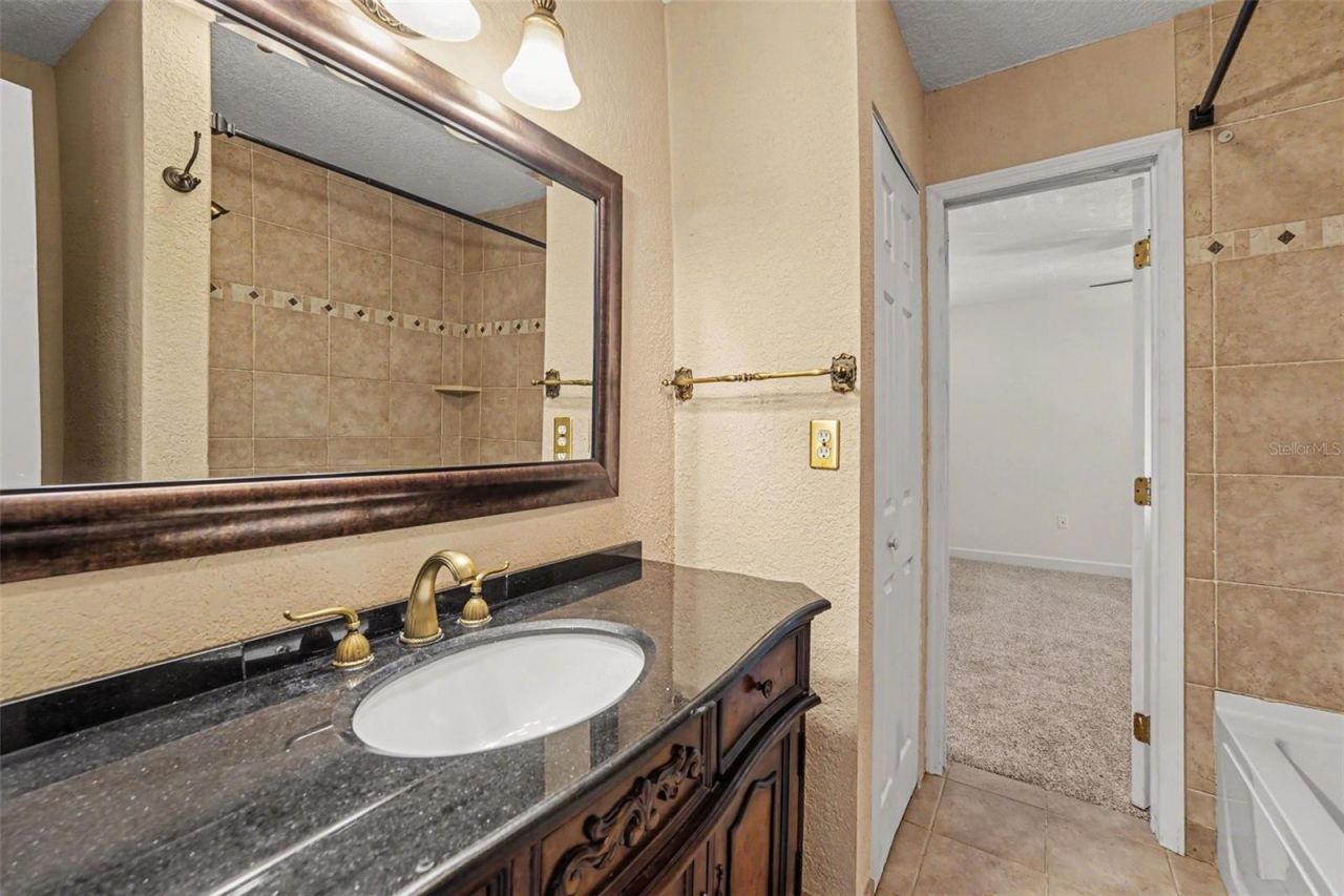 4105 38th Avenue S, Unit 75F, Saint Petersburg, FL 33711 Photo