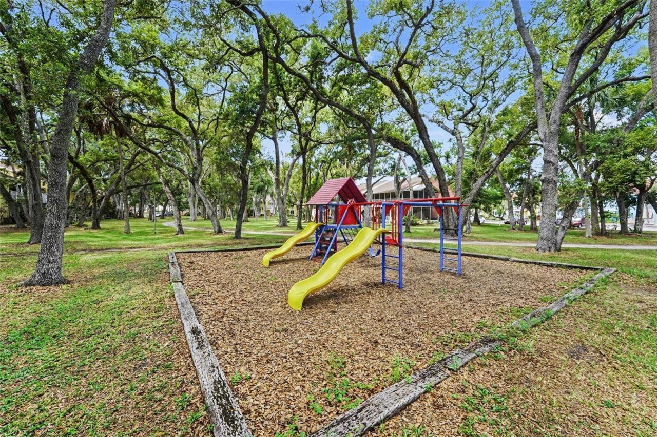 4105 38th Avenue S, Unit 75F, Saint Petersburg, FL 33711 Photo