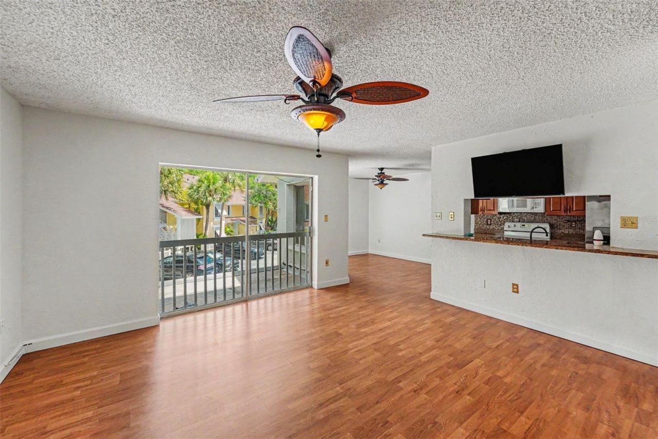 4105 38th Avenue S, Unit 75F, Saint Petersburg, FL 33711 Photo