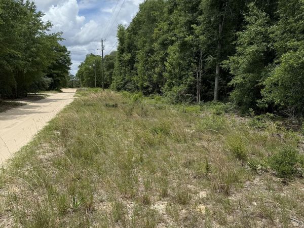 tbd Christopher Lane, Crestview, FL 32539