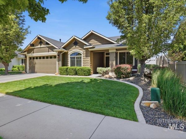 5020 W Los Flores St, Meridian, ID 83646