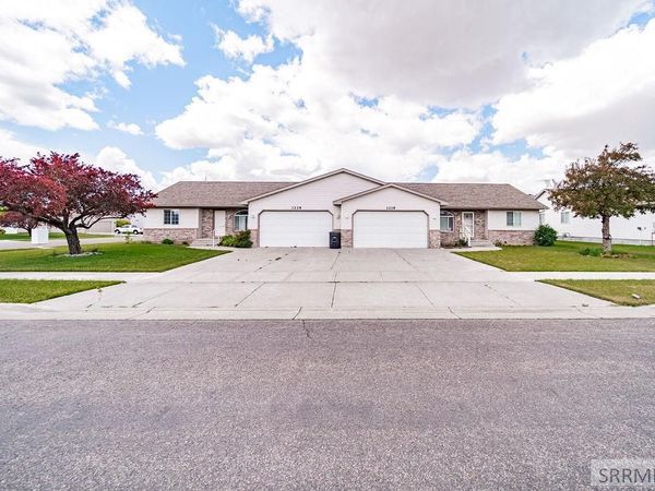 1218 Oakmeadow Circle, AMMON, ID 83406