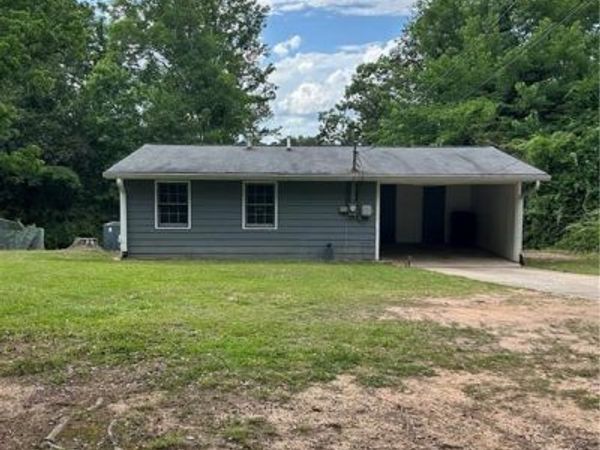 2161 Mount Vernon Road , Lithia Springs, GA 30122
