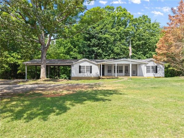 3501 Looper Lake Road , Gainesville, GA 30506