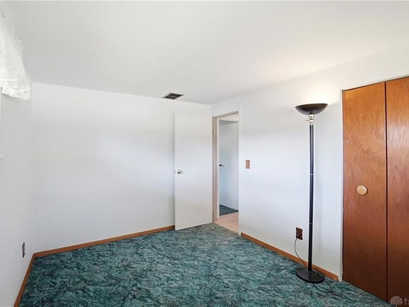 2221 Milesburn Drive, Miami Township, OH 45439 Photo 16