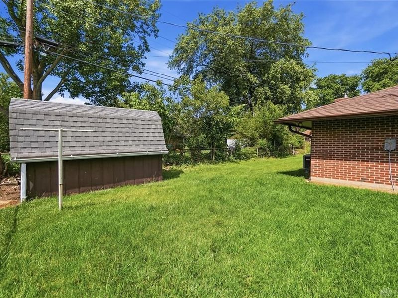 2221 Milesburn Drive, Miami Township, OH 45439 Photo 21