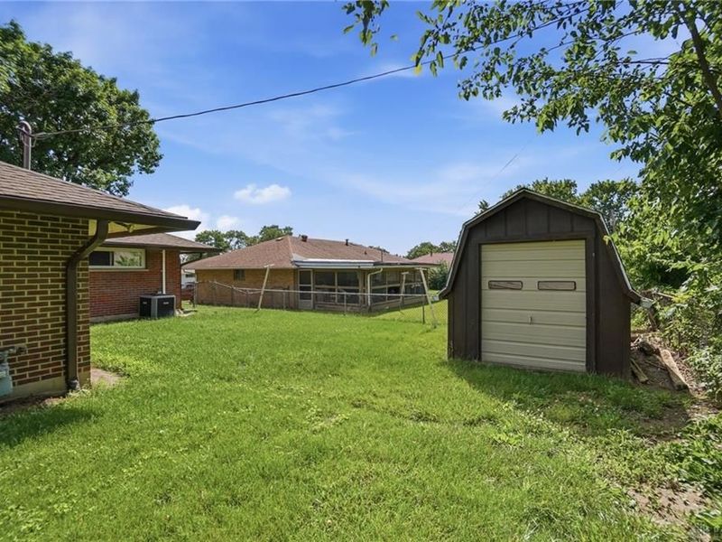 2221 Milesburn Drive, Miami Township, OH 45439 Photo 23