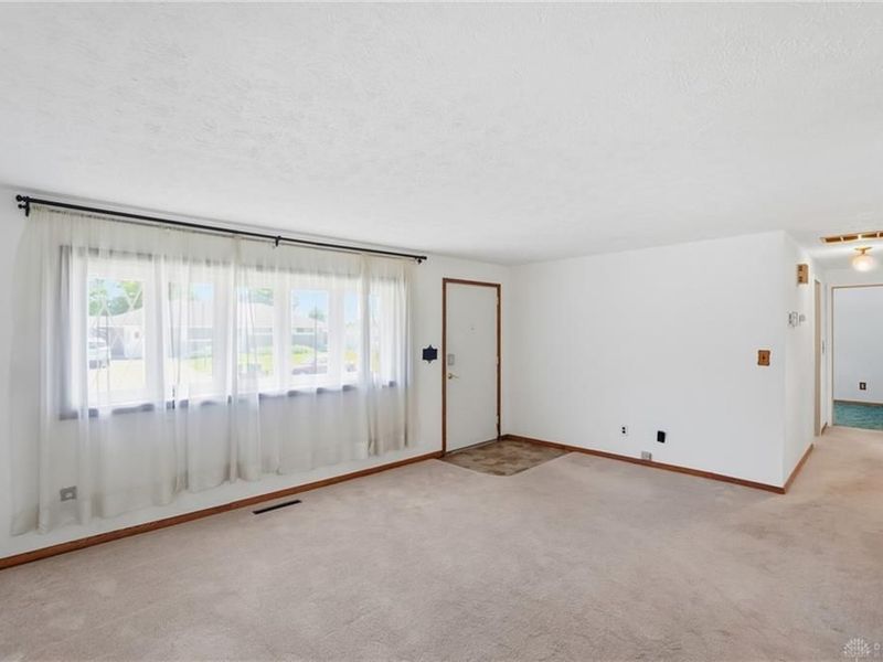 2221 Milesburn Drive, Miami Township, OH 45439 Photo 3