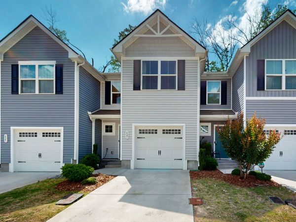 627 Woodall Ridge Dr , Lebanon, TN 37090