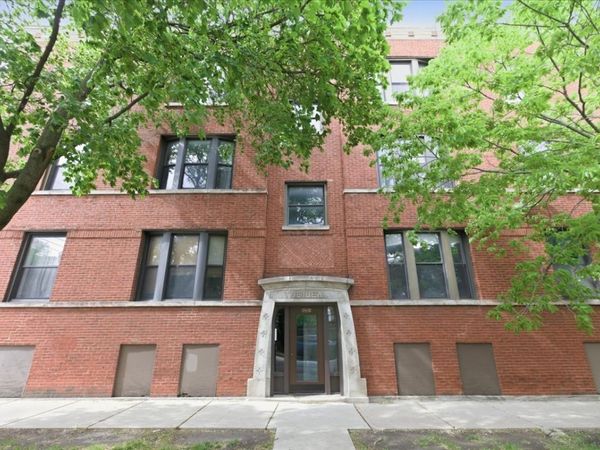 3142 W George Street , Unit C2, Chicago, IL 60618