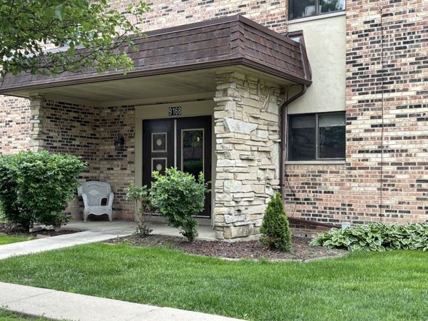 9168 South Road , Unit A, Palos Hills, IL 60465