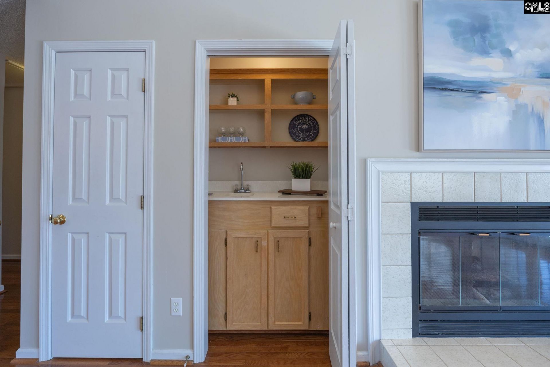 1041 Jones Road  Photo 11