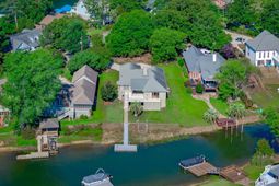 1041 Jones Road  photo 4