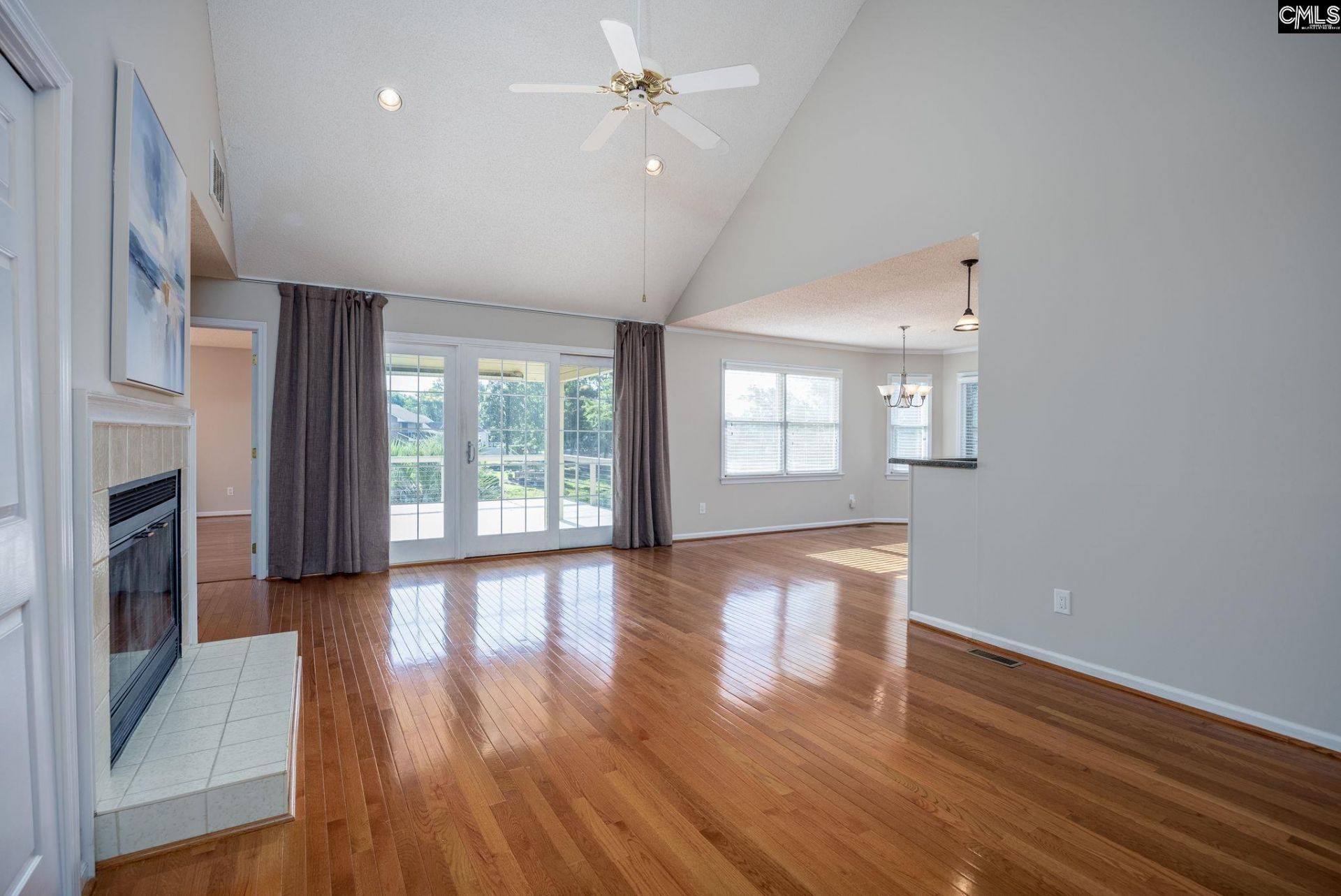 1041 Jones Road  Photo 9